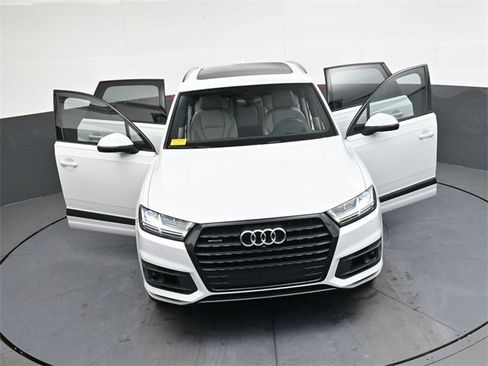 Used 2018 Audi Q7 3.0T Prestige image 33