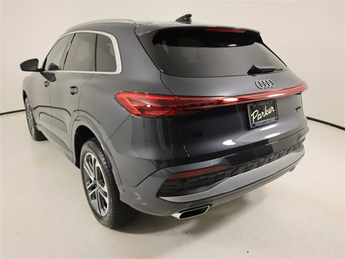 New 2025 Audi Q5 Premium Plus image 3