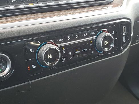 Certified 2024 Chevrolet Silverado 1500 LT image 34