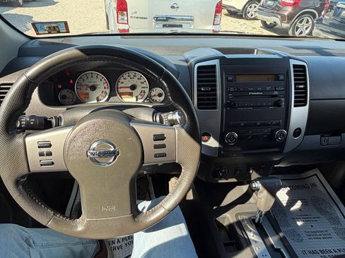 Used 2012 Nissan Frontier PRO-4X AWD/4WD image 14