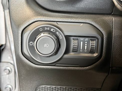 Used 2021 Jeep Wrangler Unlimited Sport AWD/4WD image 23