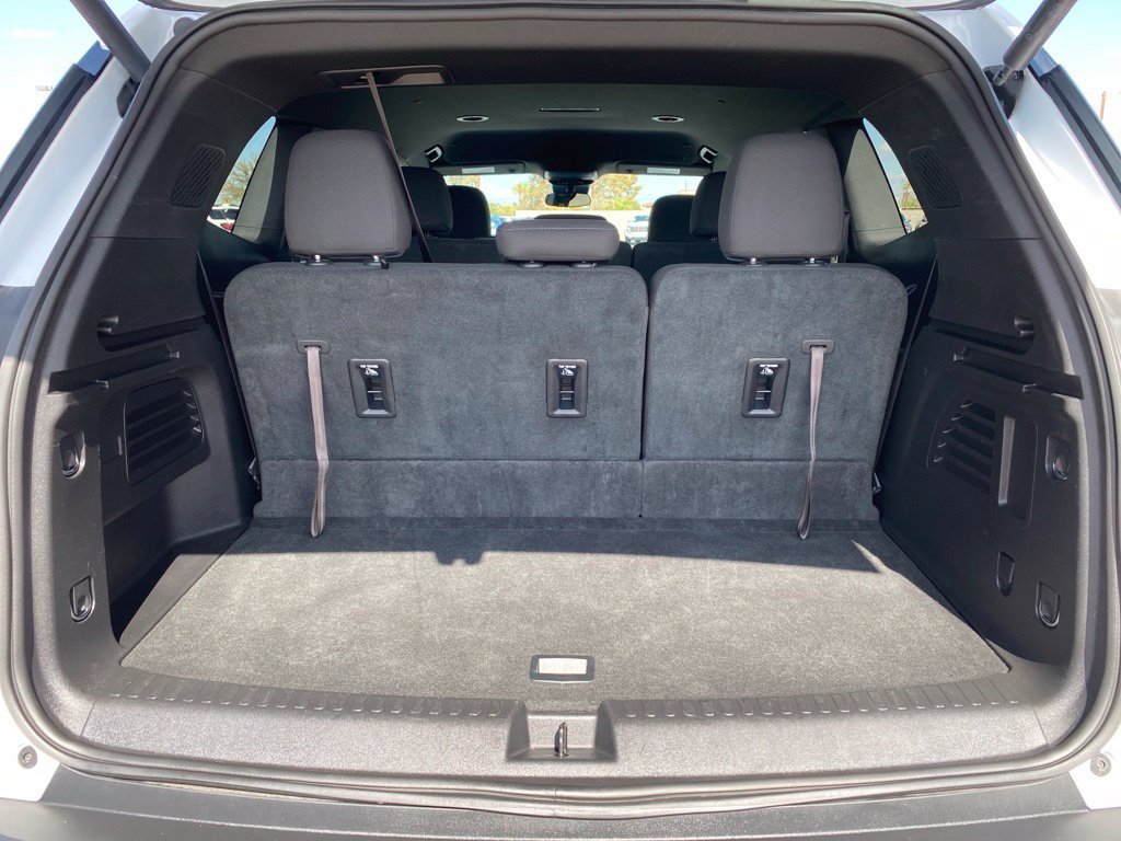 Used 2025 GMC Acadia Elevation FWD image 26