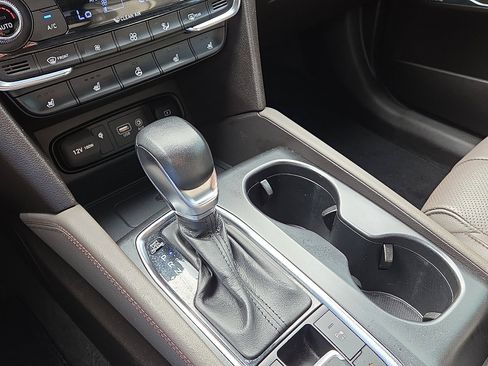 Used 2020 Hyundai Santa Fe Limited image 16