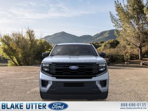 New 2026 Ford Expedition Active image 6