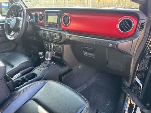 Used 2022 Jeep Wrangler Unlimited Rubicon image 14