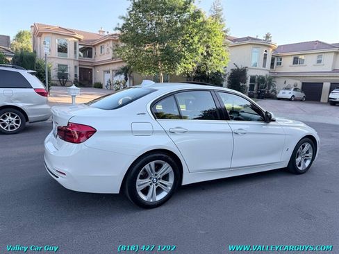 Used 2018 BMW 330e RWD image 3