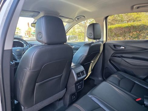 Used 2023 Chevrolet Equinox Premier image 28