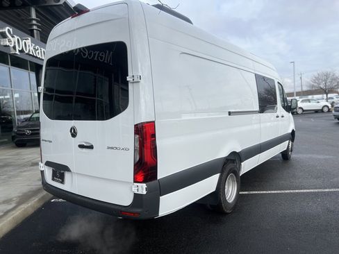 Used 2024 Mercedes-Benz Sprinter 3500 image 8