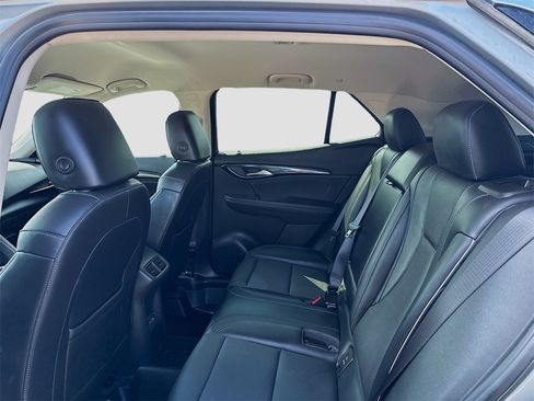 Used 2023 Buick Envision Essence image 22