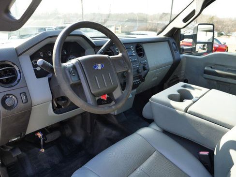 Used 2015 Ford F550 2WD SuperCab Super Duty image 2