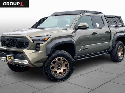 New 2025 Toyota Tacoma 4x4 Double Cab Hybrid w/ Tow Tech Package