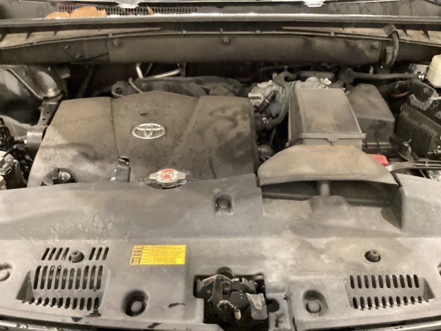 Used 2018 Toyota Highlander Limited Platinum AWD/4WD image 11
