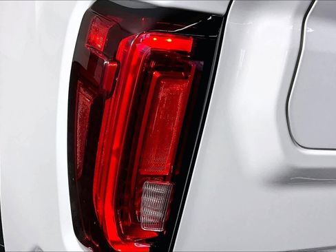 Used 2020 GMC Sierra 2500 Denali w/ Denali Ultimate Package image 29