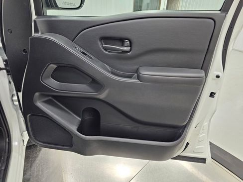 Used 2025 Nissan Frontier S AWD/4WD image 34