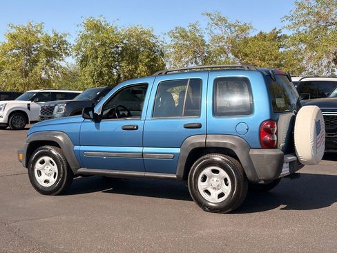 Used 2006 Jeep Liberty Sport RWD image 4