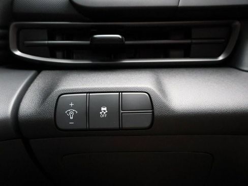 New 2025 Hyundai Elantra Sport image 31