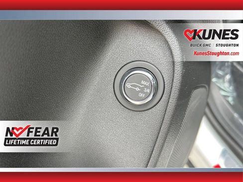 New 2025 Buick Envista Avenir image 24