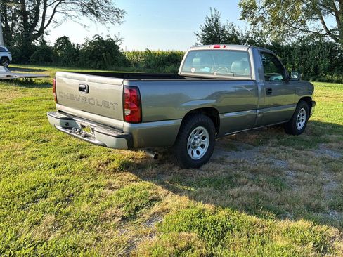 Used 2006 Chevrolet Silverado 1500 W/T RWD image 7