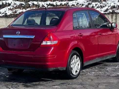 Used 2011 Nissan Versa 1.8 S FWD image 5