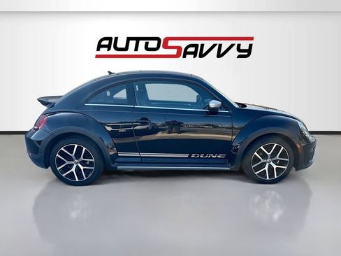 Used 2018 Volkswagen Beetle 2.0T Dune image 8