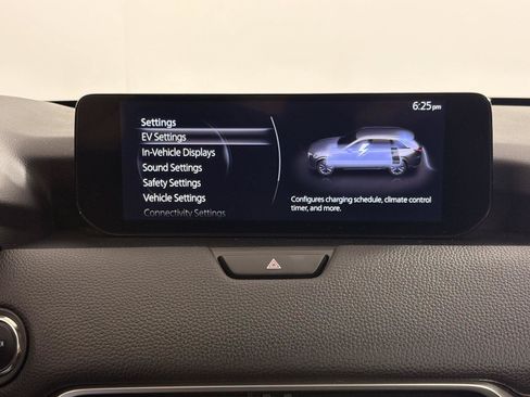 Used 2024 MAZDA CX-90 Plug-In Hybrid w/ Preferred AWD/4WD image 40