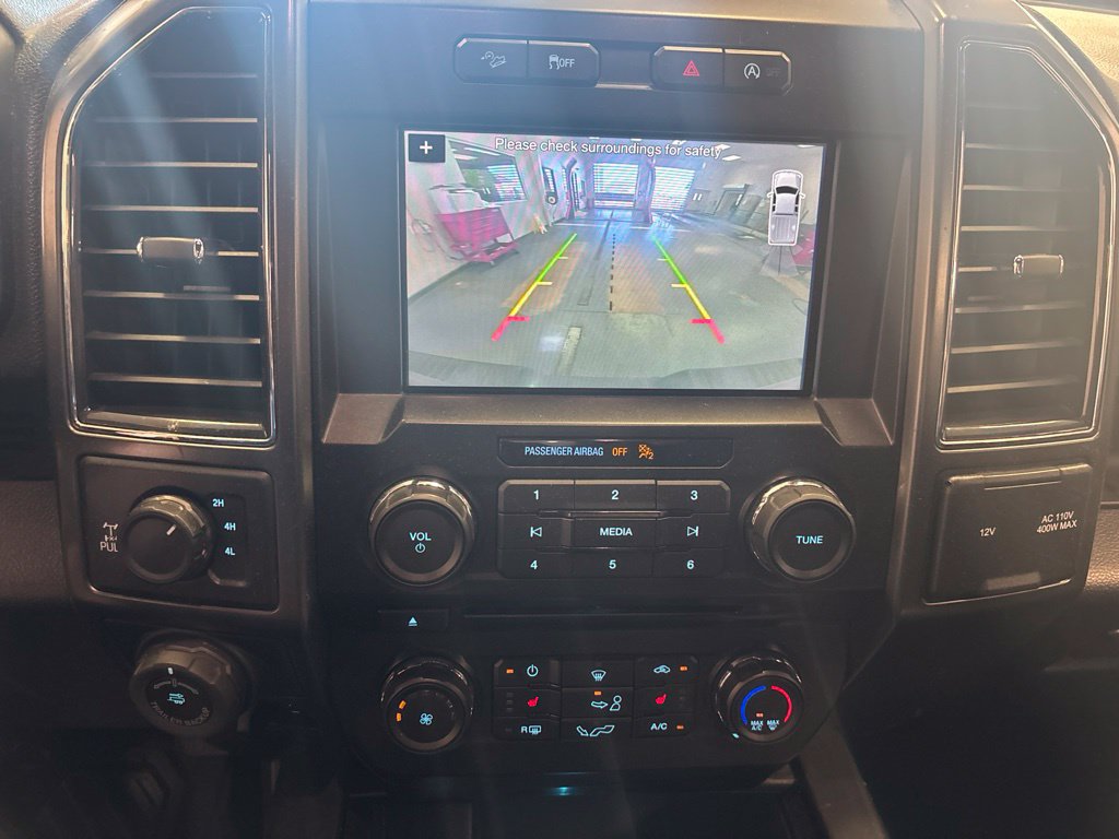 Used 2018 Ford F150 XLT w/ Equipment Group 302A Luxury AWD/4WD image 4