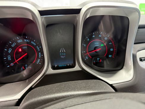 Used 2015 Chevrolet Camaro SS RWD image 7