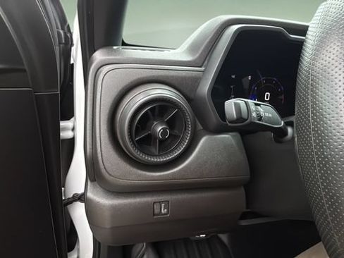 Used 2023 Chevrolet Colorado W/T RWD image 21