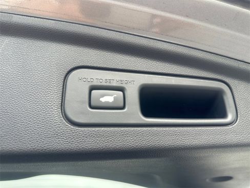 Used 2023 Acura MDX SH-AWD w/ Advance Package image 25