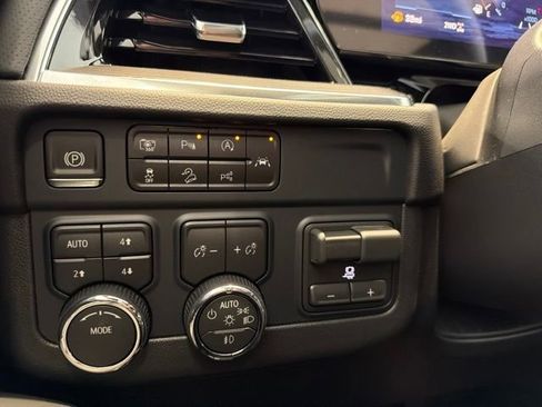New 2026 Chevrolet Tahoe Premier w/ Sun And Tow Package AWD/4WD image 35