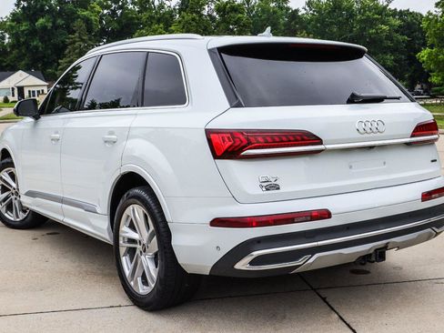 Used 2021 Audi Q7 2.0T Premium w/ Convenience Package AWD/4WD image 15