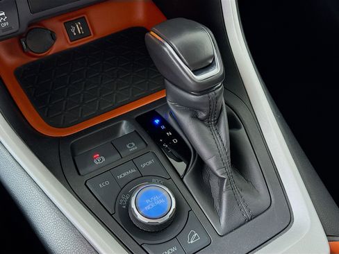 Used 2024 Toyota RAV4 Adventure AWD/4WD image 20