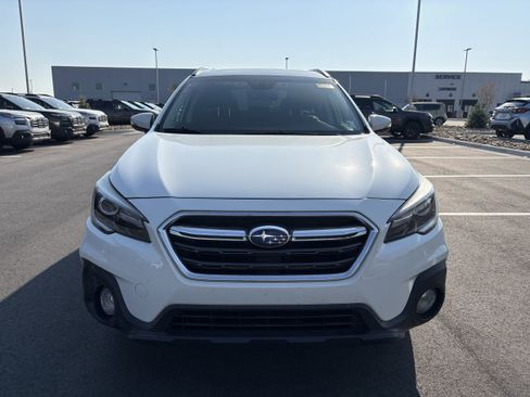 Used 2018 Subaru Outback 2.5i Touring w/ Protection Package #1 AWD/4WD image 2