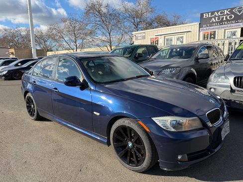 Used 2011 BMW 328i Sedan image 3