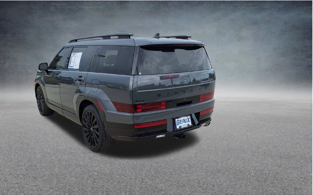 Used 2025 Hyundai Santa Fe Calligraphy FWD image 5