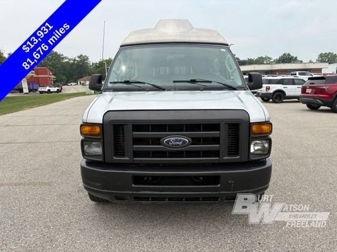 Used 2009 Ford E-350 and Econoline 350 XLT RWD image 11