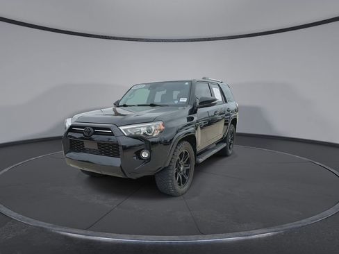 Used 2023 Toyota 4Runner SR5 Premium w/ Moonroof Package image 4