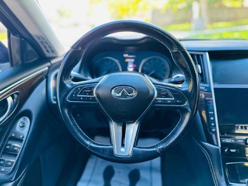 Used 2019 INFINITI Q50 Luxe w/ Essential Package (3.0T Luxe) image 11