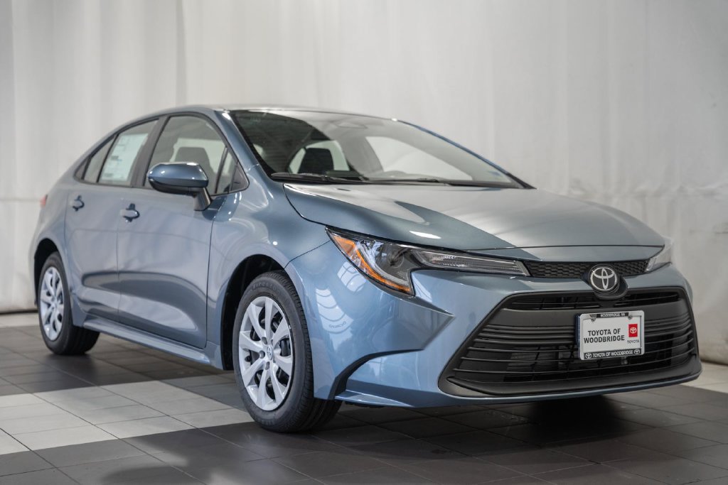 New 2027 Toyota Corolla LE FWD image 1