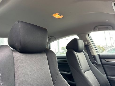 Used 2021 Honda Accord Hybrid image 16