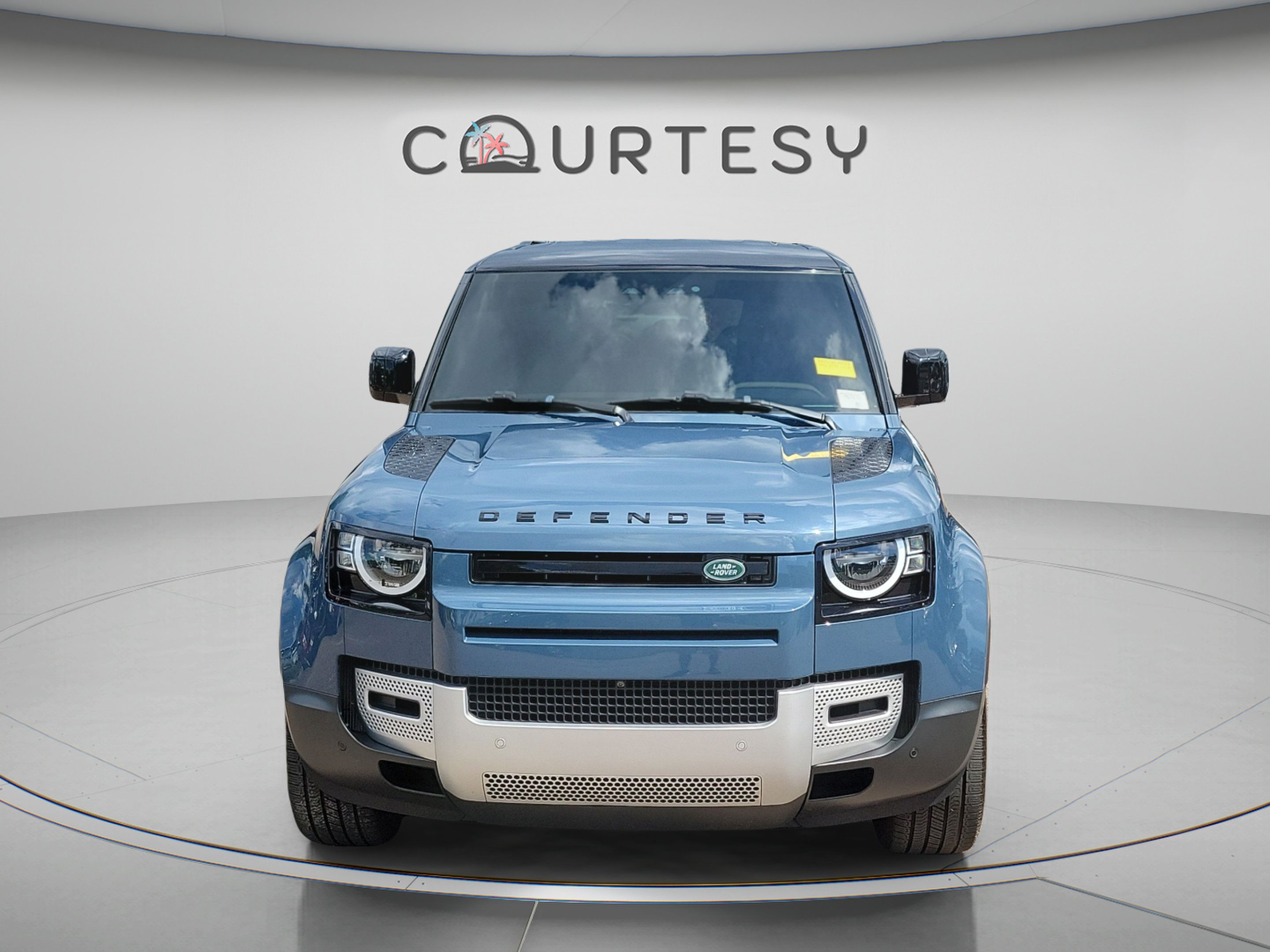 Used 2023 Land Rover Defender 110 S AWD/4WD image 16
