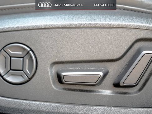 Used 2023 Audi A6 Premium Plus w/ Premium Plus Package AWD/4WD image 21