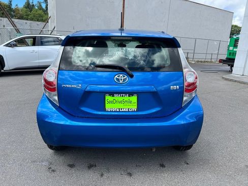Used 2012 Toyota Prius C Three FWD image 5