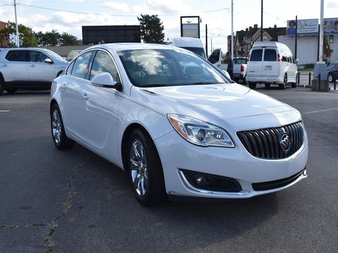 Used 2016 Buick Regal Premium w/ Driver Confidence Package #1 image 3