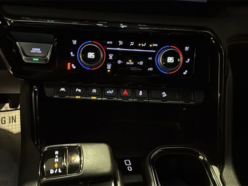 Used 2024 GMC Sierra 1500 AT4 w/ AT4 Premium Package image 26