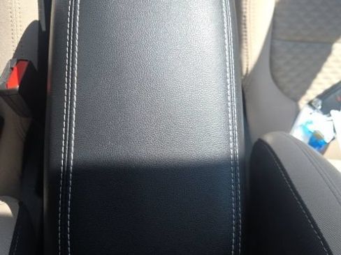 Used 2022 Ford Escape SE FWD image 30