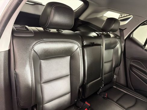Used 2022 GMC Terrain SLT w/ LPO, Floor Liner Package FWD image 20