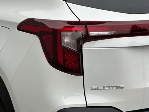 New 2026 Kia Seltos EX image 7