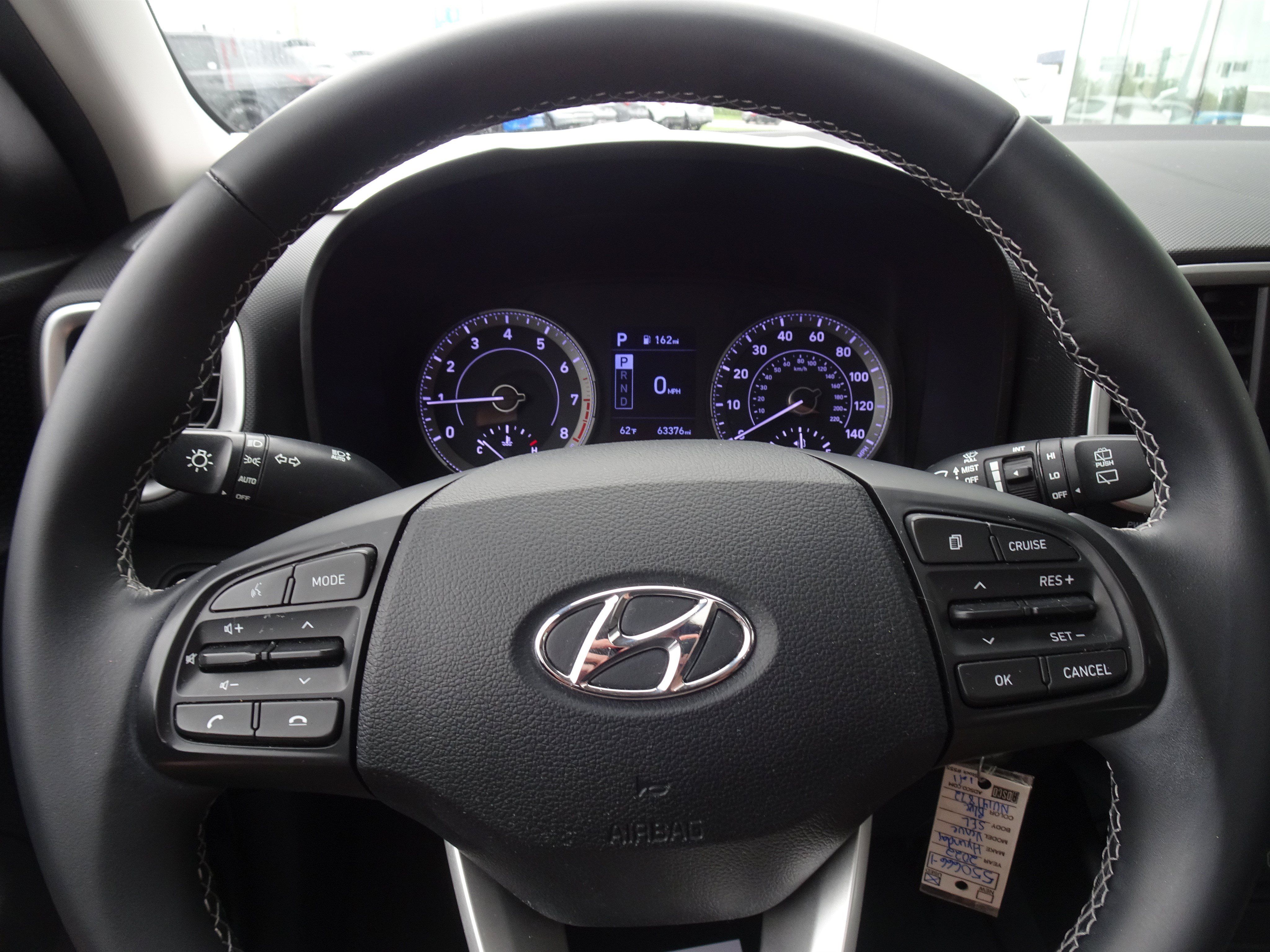 Used 2022 Hyundai Venue SEL FWD image 19