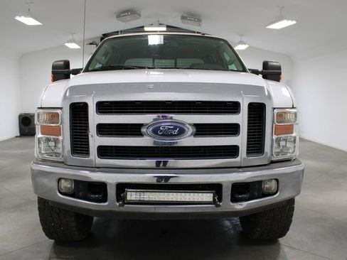 Used 2008 Ford F250 Lariat image 3